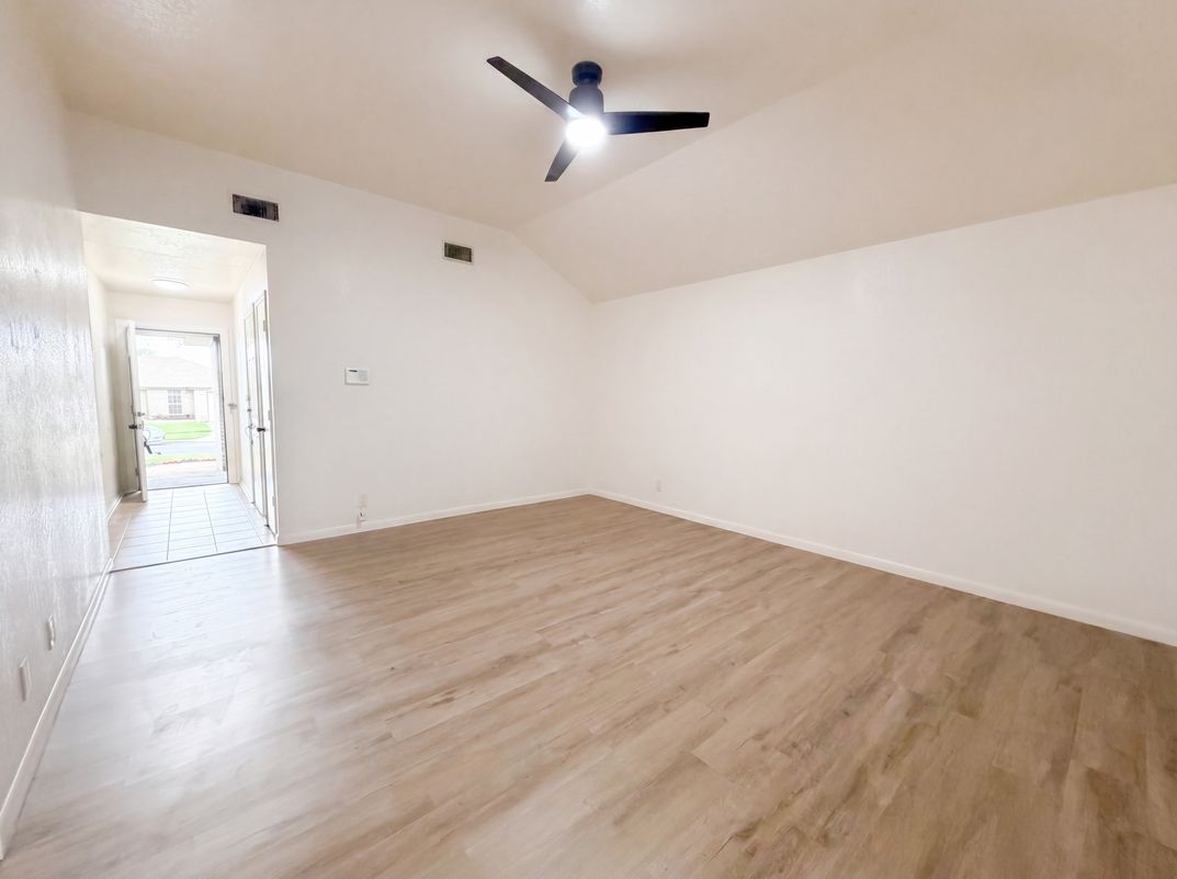 Photo 12 of 17 of 2708 Timberline Dr, Killeen, TX