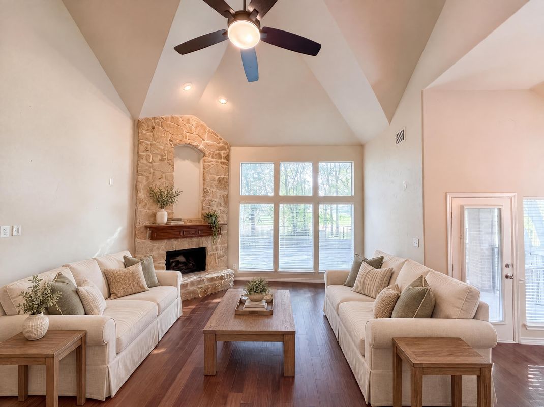 Property photo 3 of 12272 Indian Creek Dr