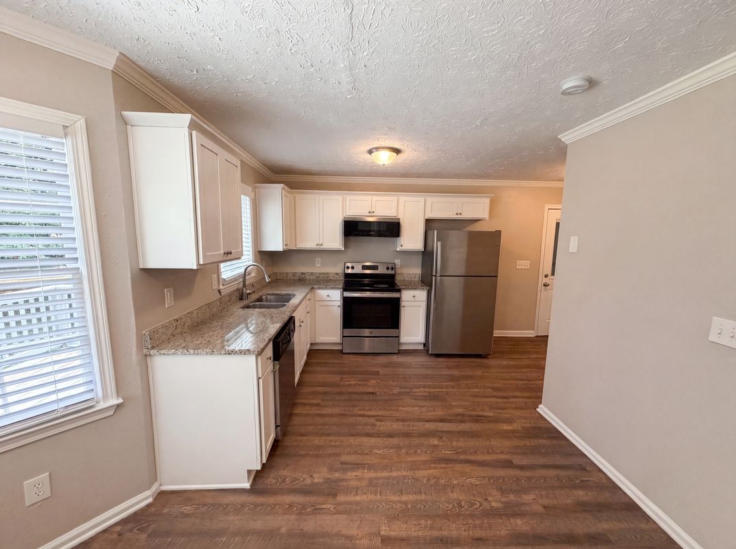 Property photo 2 of 4078 Tara Ct