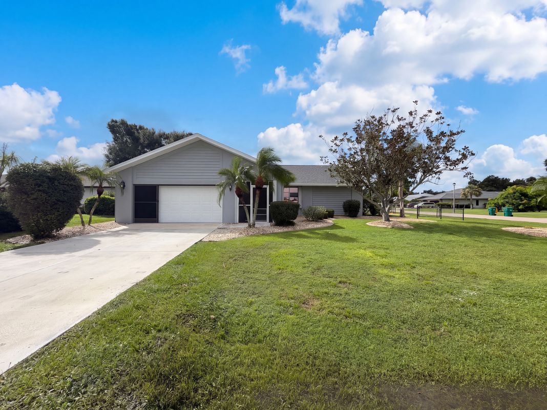 Property photo 1 of 26029 Luzon Ct