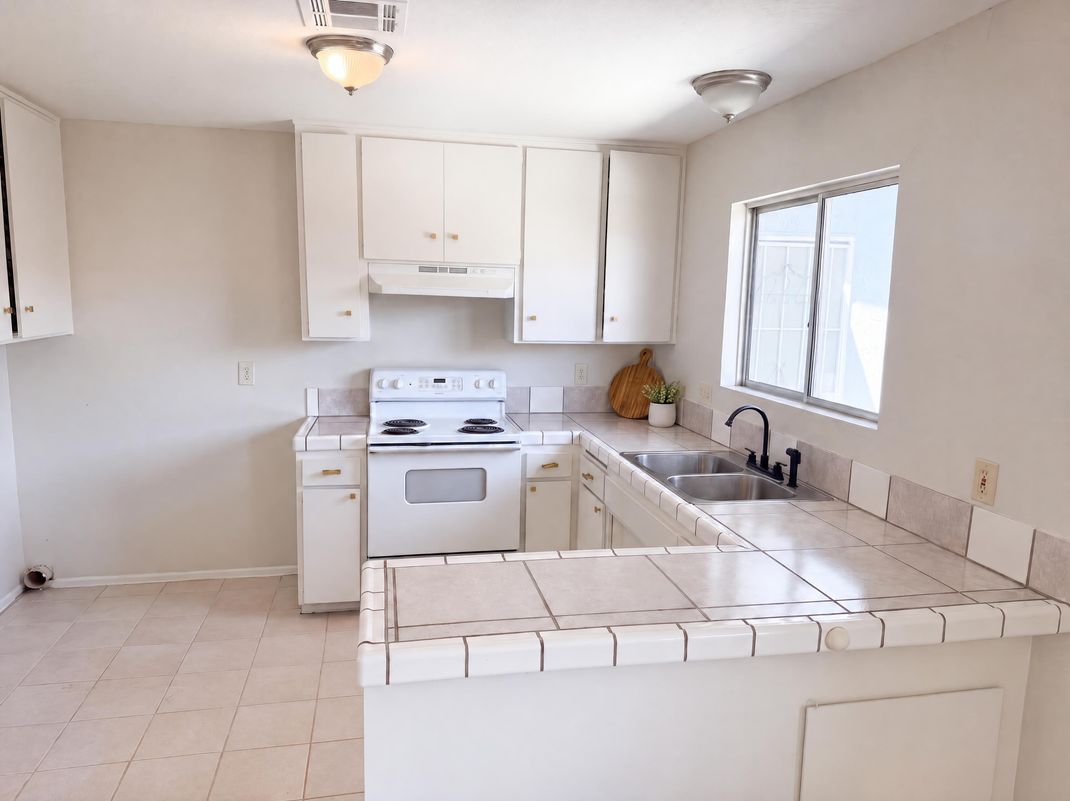 Property photo 2 of 52990 Avenida Diaz