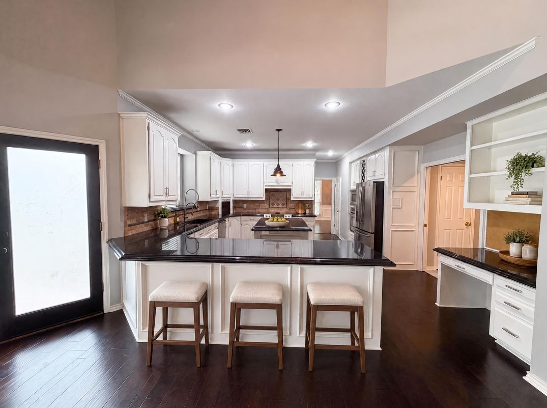 Property photo 2 of 2717 Wickersham Dr