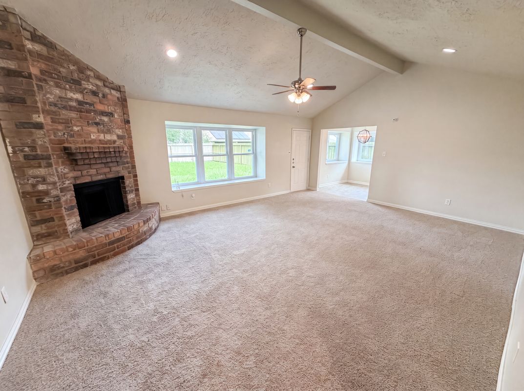 Property photo 3 of 17110 Golf Club Dr