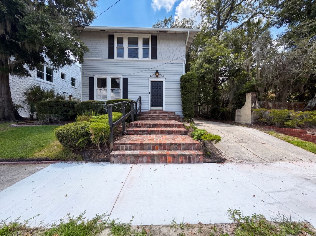 Property photo 1 of 1620 Cherry St