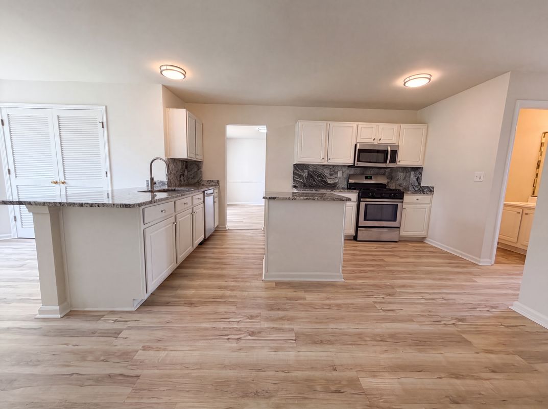 Property photo 2 of 401 Callaway Ln
