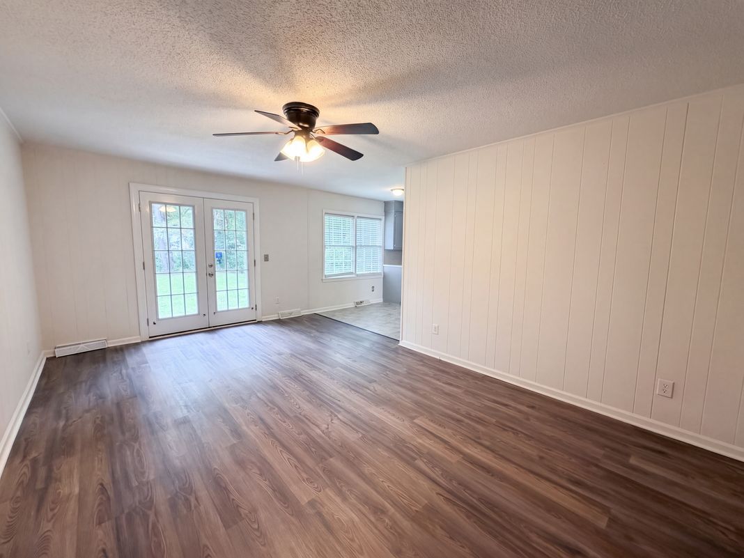 Property photo 3 of 5 Cyprus Ct