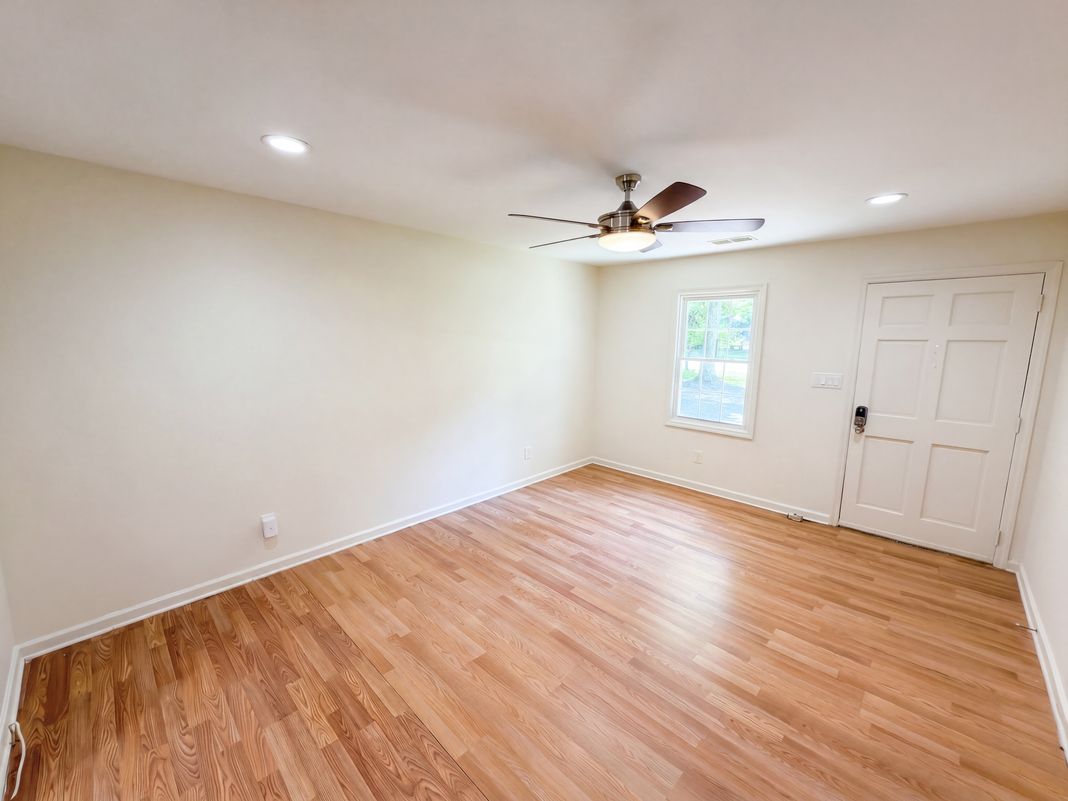 Property photo 3 of 1627 Catoe Rd