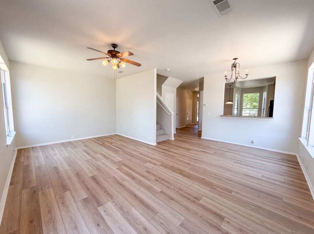 Property photo 3 of 10636 Traymore Dr