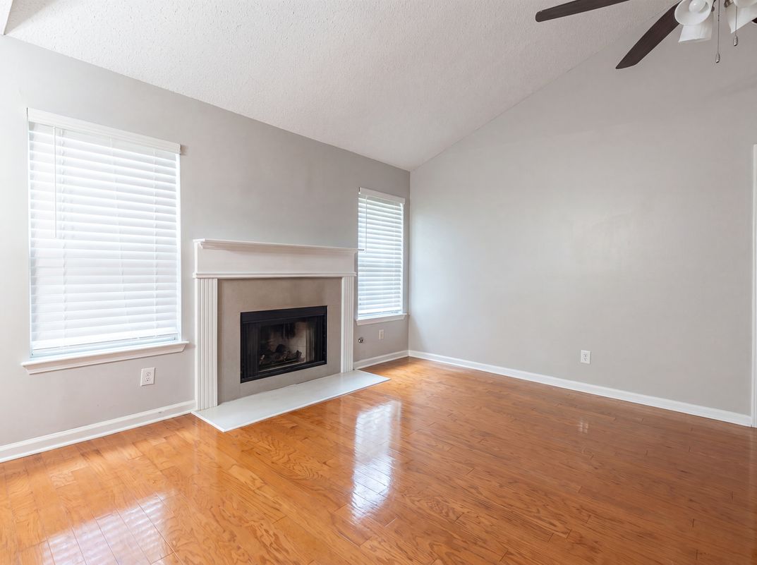 Property photo 3 of 3167 River Oak Rd