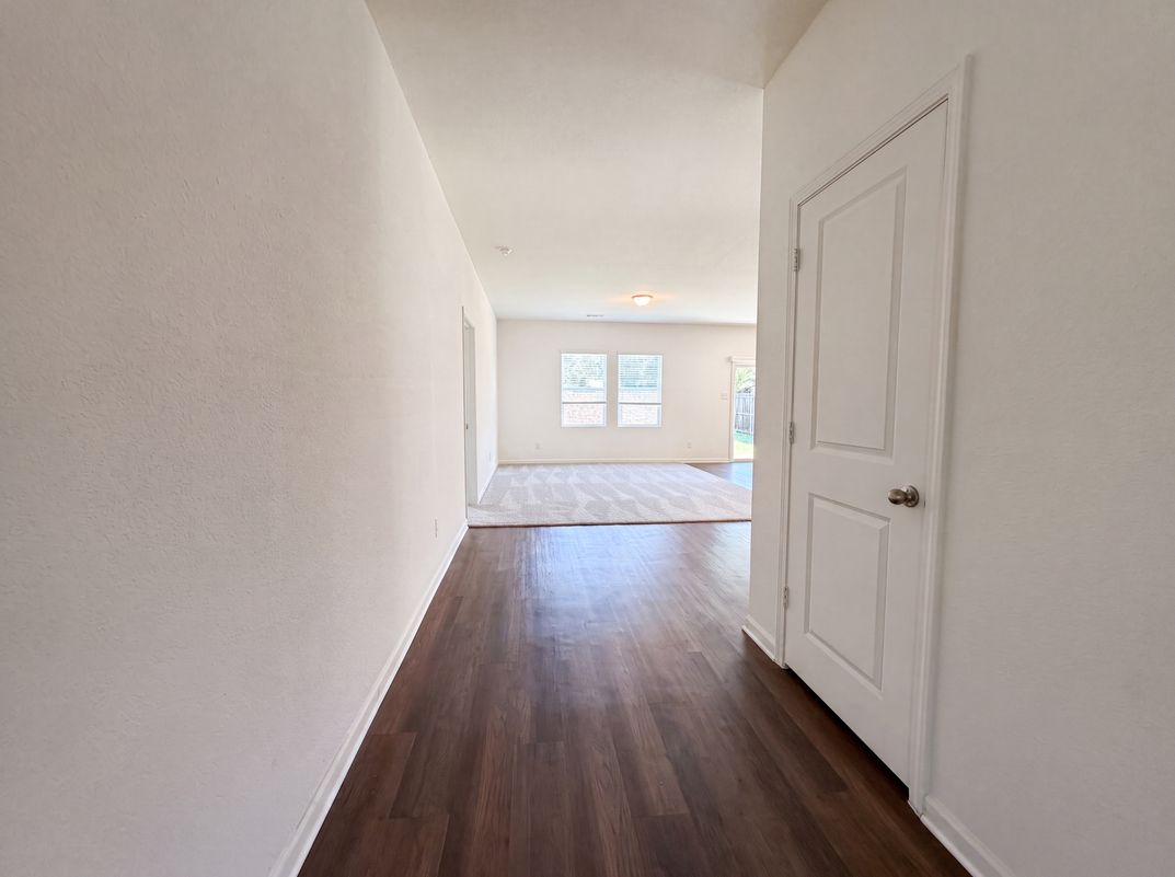 Property photo 3 of 429 Starboard Dr