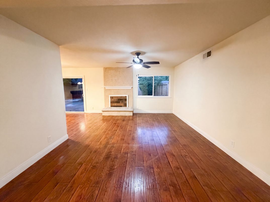 Property photo 3 of 2605 Waterton Way