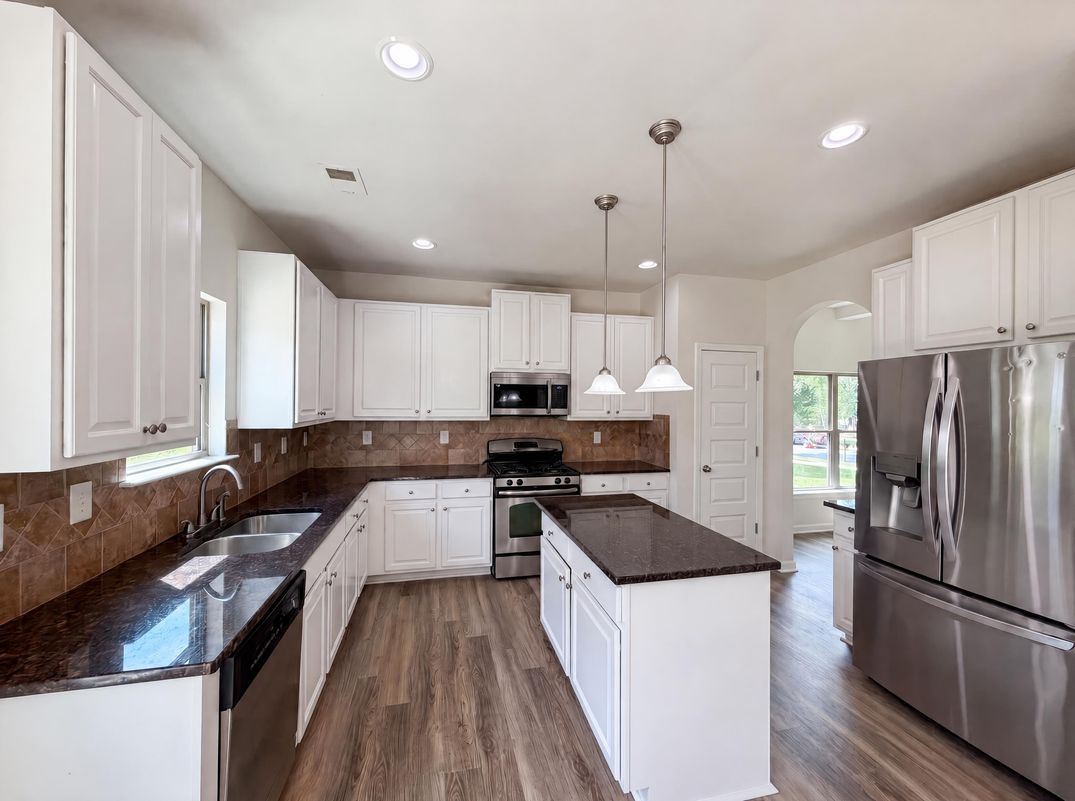 Property photo 2 of 4440 Prather Son Dr
