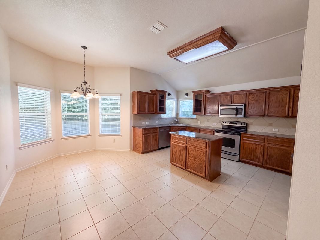 Property photo 2 of 5415 Foxhill Rd