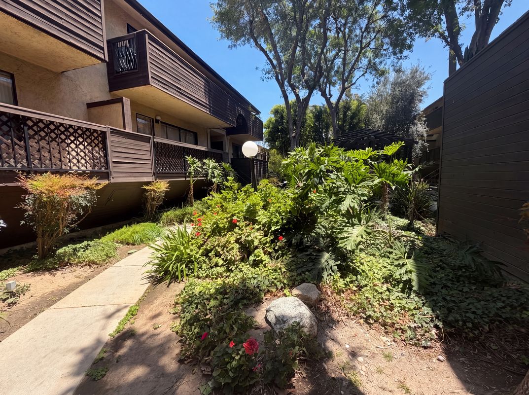 Property photo 1 of 7300 Corbin Ave Unit M
