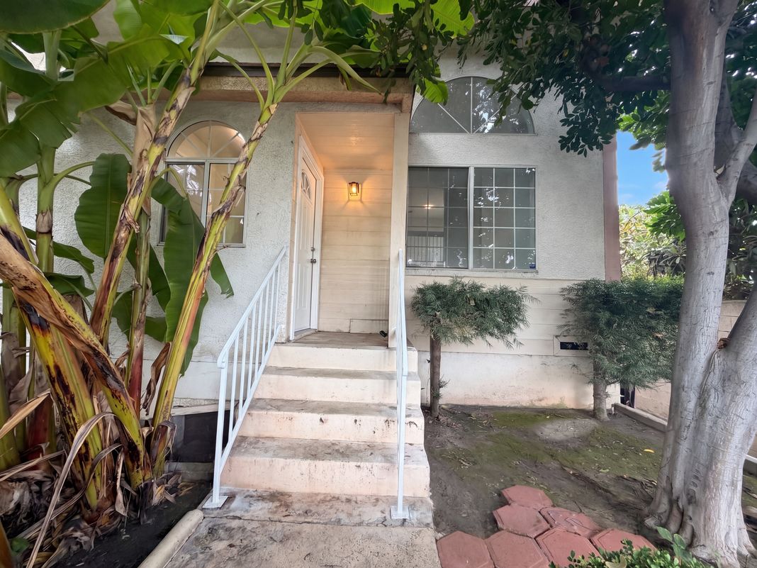 Property photo 1 of 12032 Orange St
