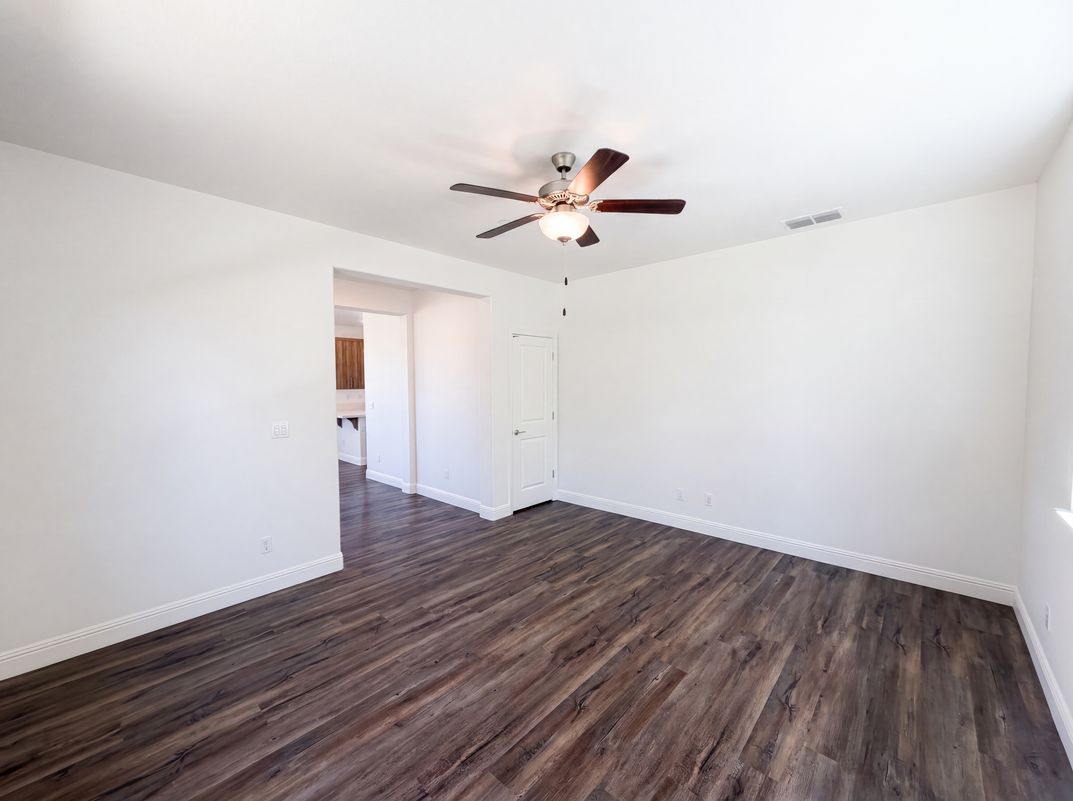 Property photo 3 of 10801 Portico Cir