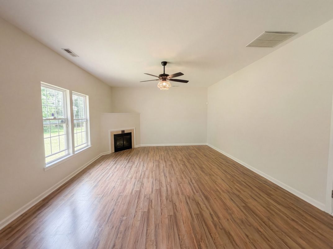 Property photo 3 of 3705 Chancellorsville Ct