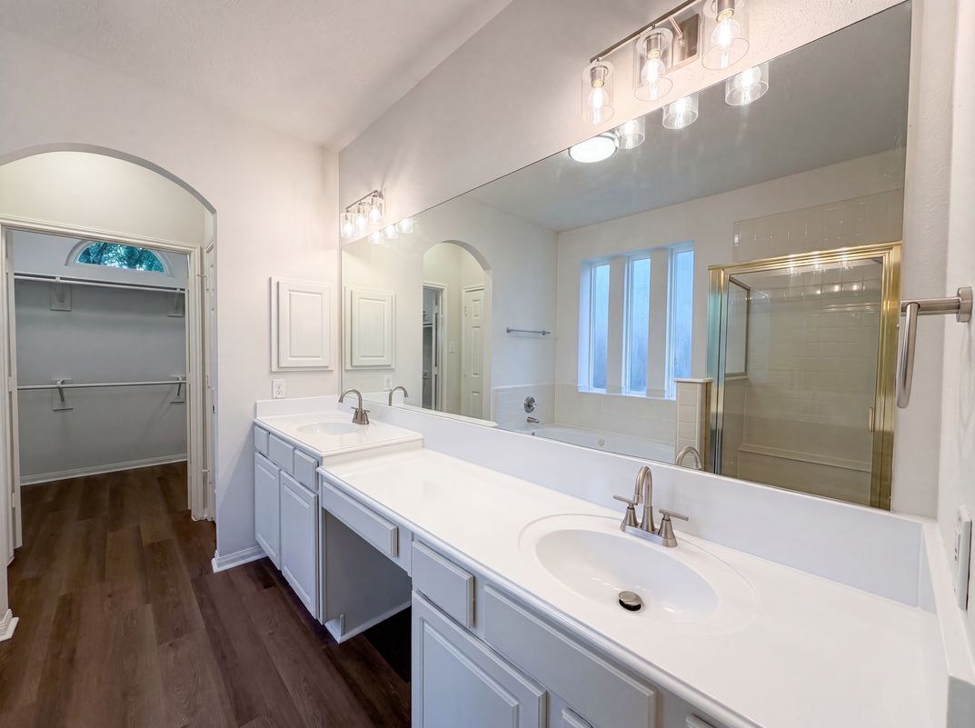 Photo 14 of 22 of 14310 Amyford Ct, Cypress, TX