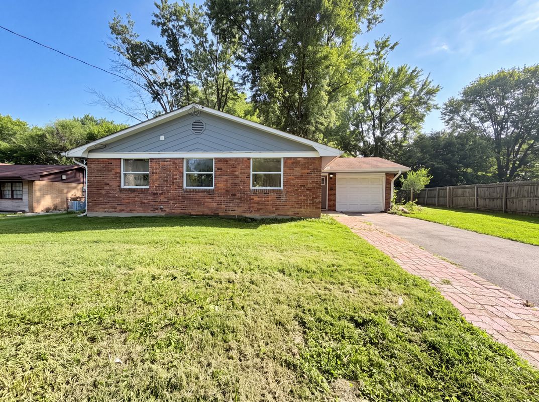 Property photo 1 of 610 Mercury Dr
