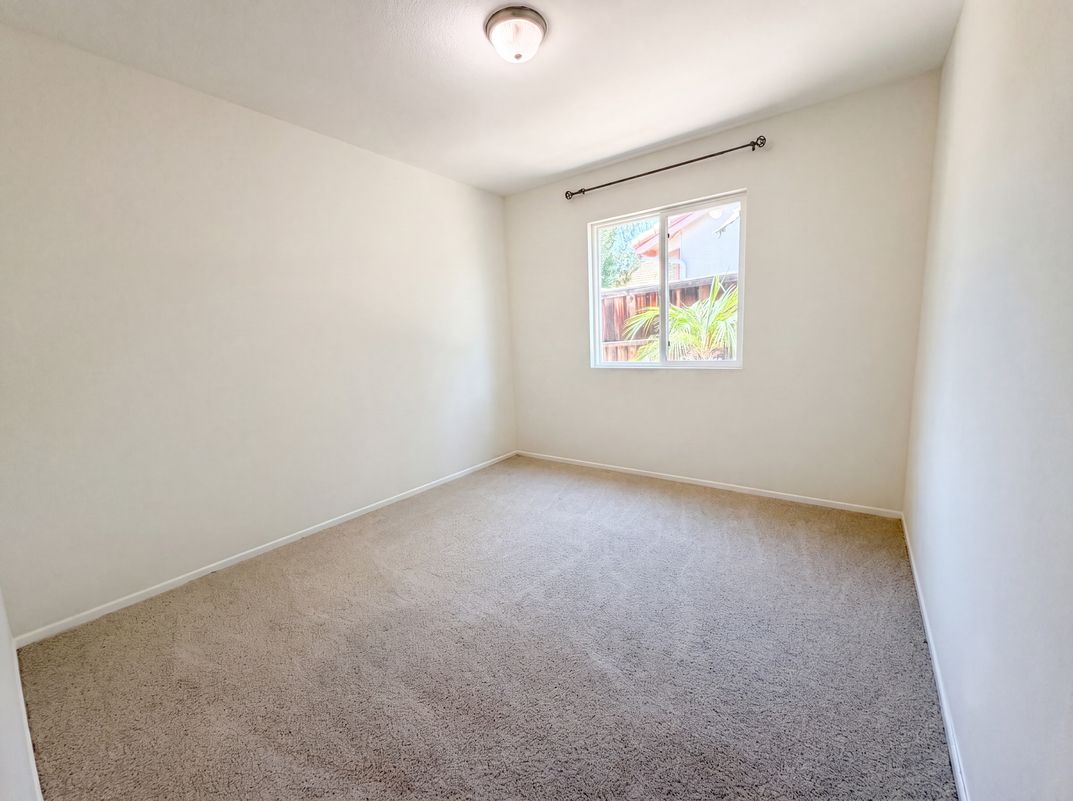 Photo 11 of 20 of 22125 Country Hills Dr, Wildomar, CA