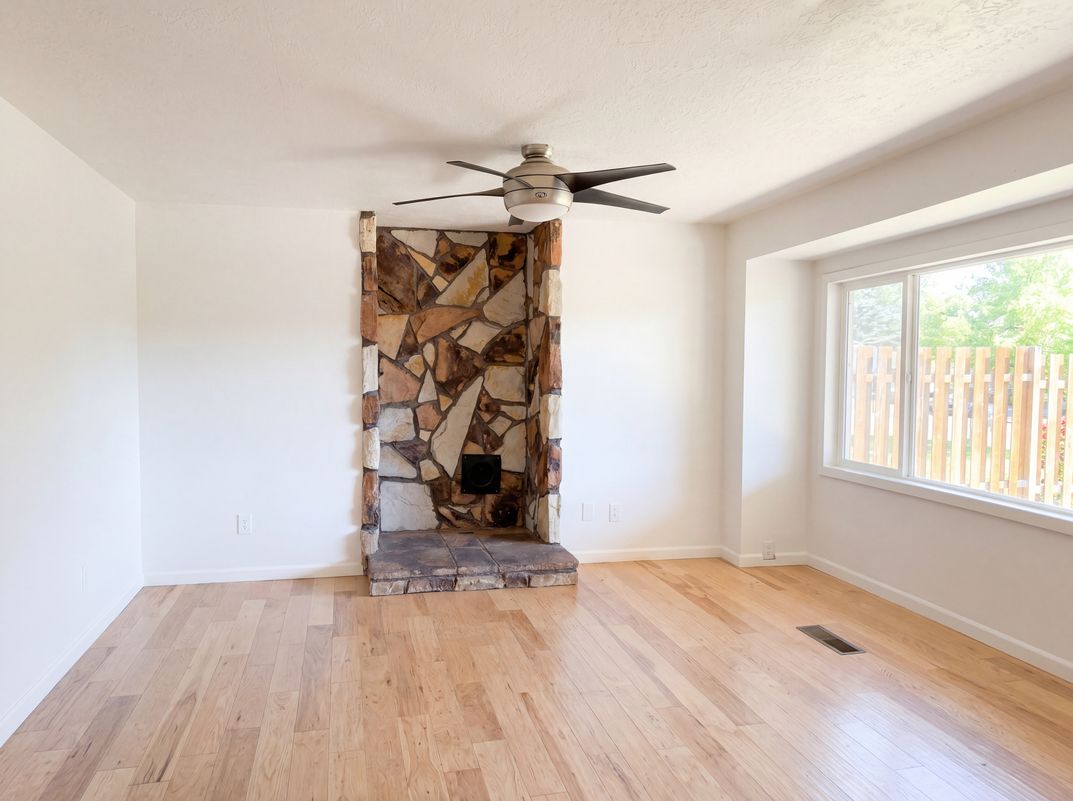 Property photo 3 of 4927 Trade Wind Ave N