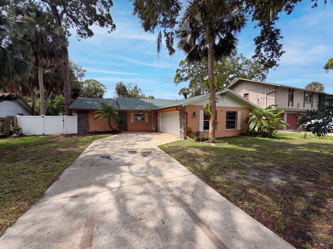 Property photo 1 of 5122 Bay Blvd