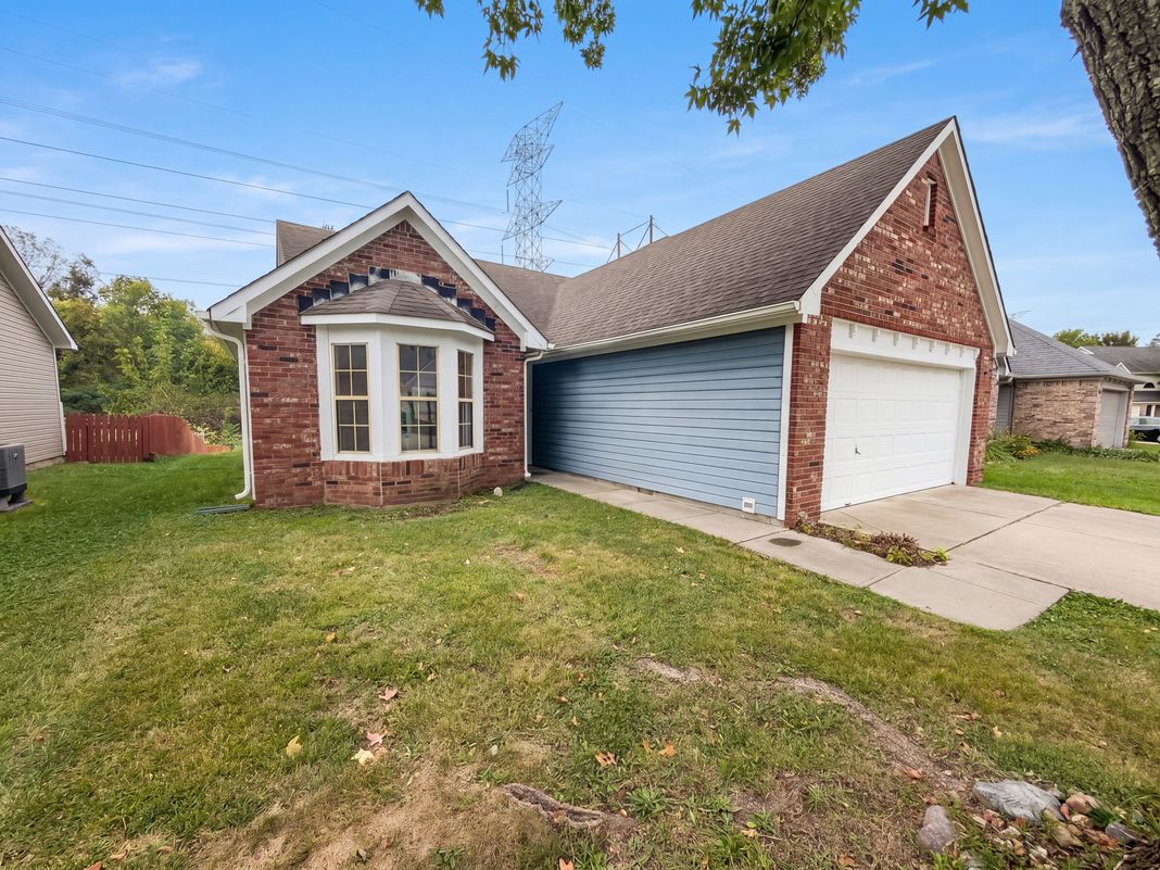 Property photo 2 of 5654 Crown Vetch Pl