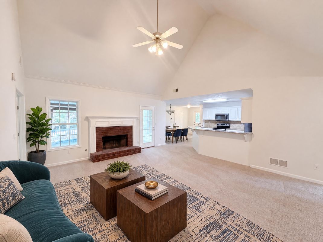 Property photo 3 of 2050 Windfield Dr