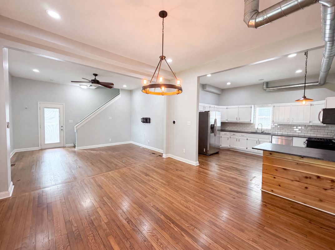 Property photo 3 of 1230 E Pleasant Run Parkway North Dr