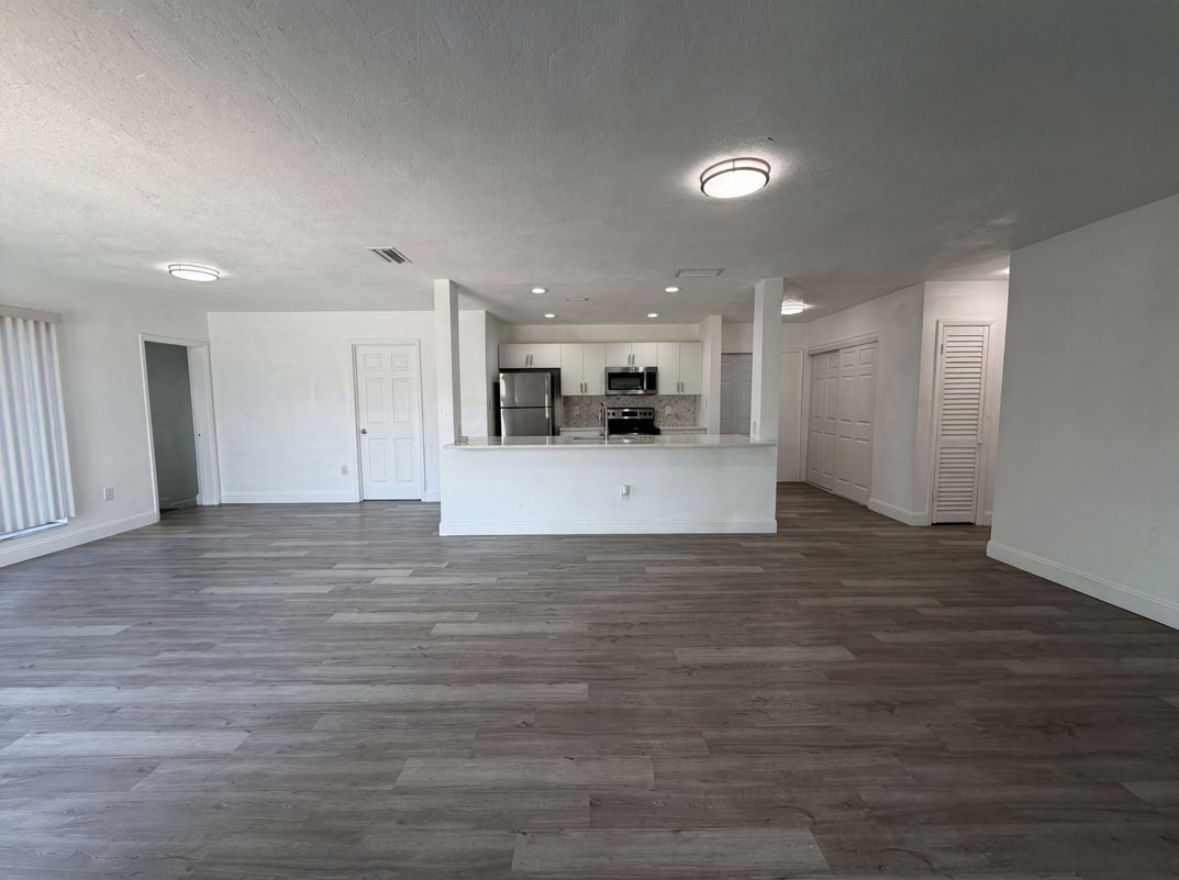 Photo 8 of 26 of 21530 Glendale Ave, Port Charlotte, FL