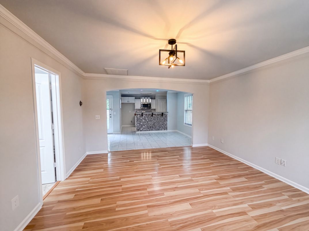 Property photo 3 of 7329 Hidden Creek Dr
