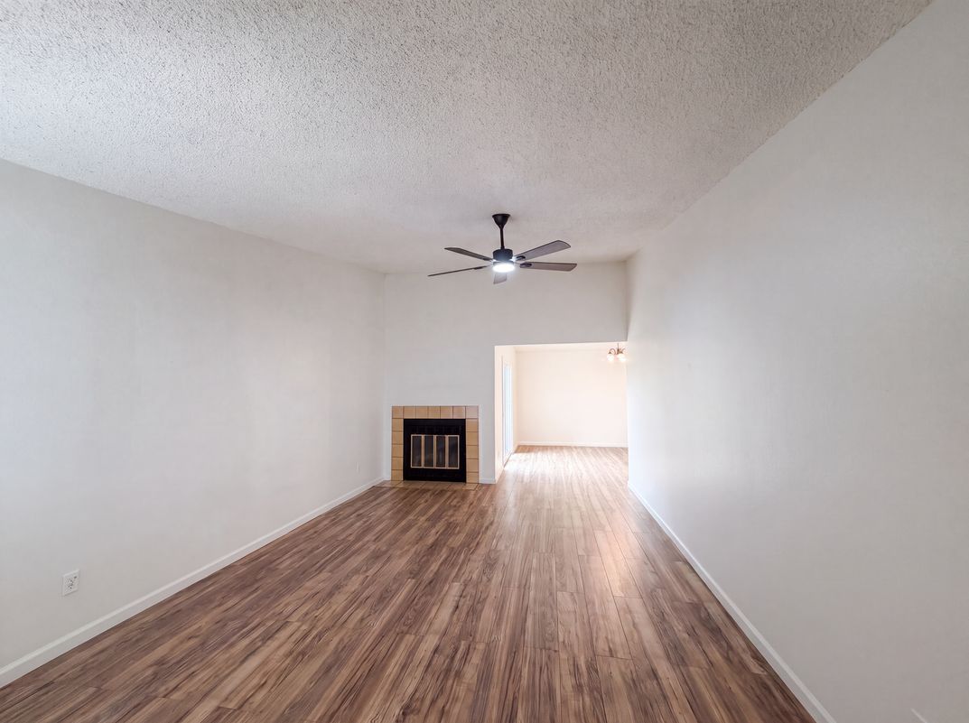 Property photo 3 of 4248 Oberon Ave