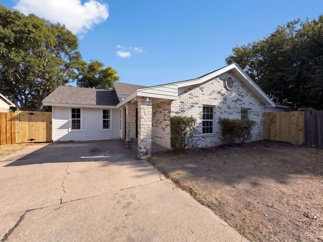 Property photo 1 of 404 Vincent St