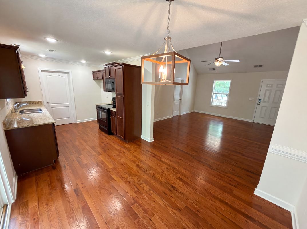 Property photo 2 of 494 Hall Spencer Rd
