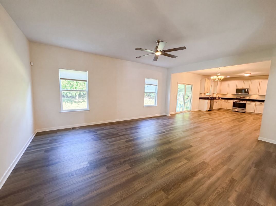 Property photo 3 of 5945 Hawkins Ridge Ct