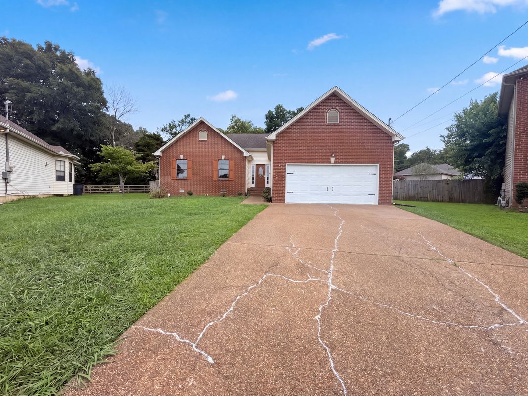Property photo 1 of 3441 Bridgeton Cv