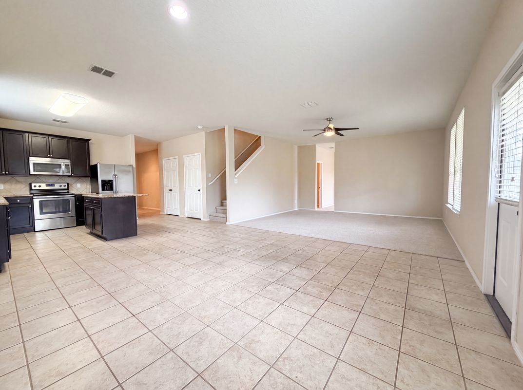 Property photo 3 of 679 Trinity Mdw