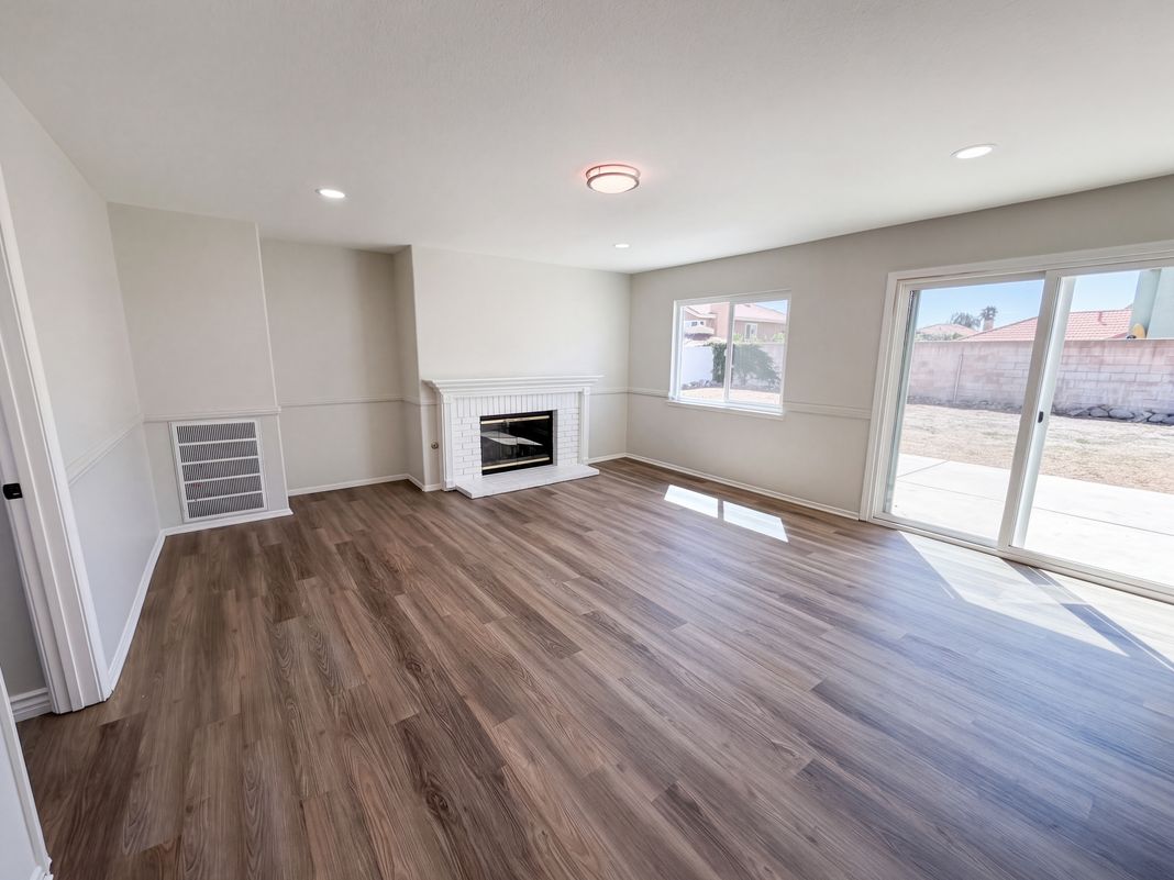 Property photo 3 of 2371 W Via Bello Dr