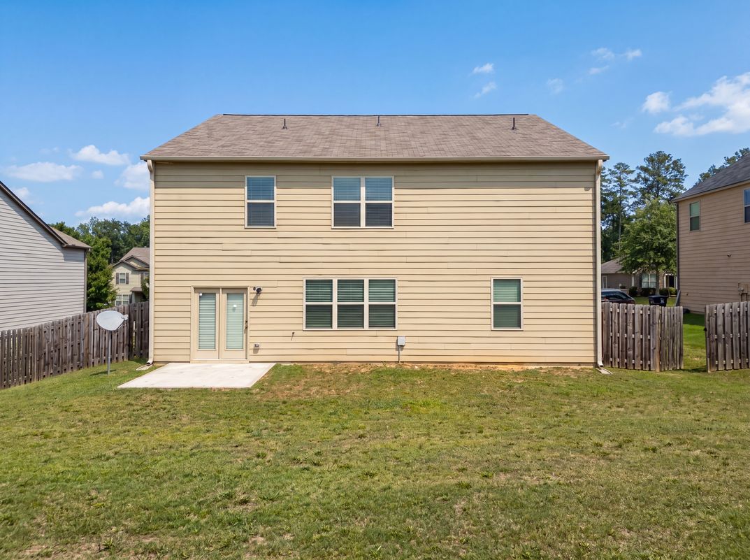 Photo 5 of 39 of 8496 Glenview St, Douglasville, GA