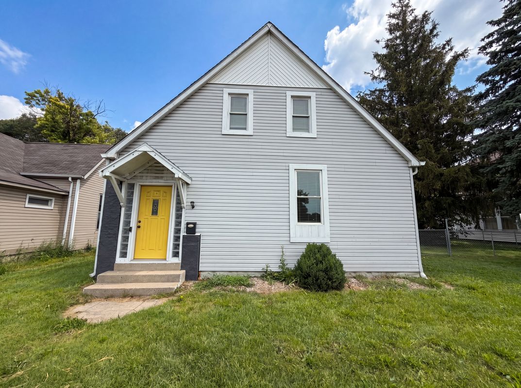 Property photo 1 of 1510 E Raymond St