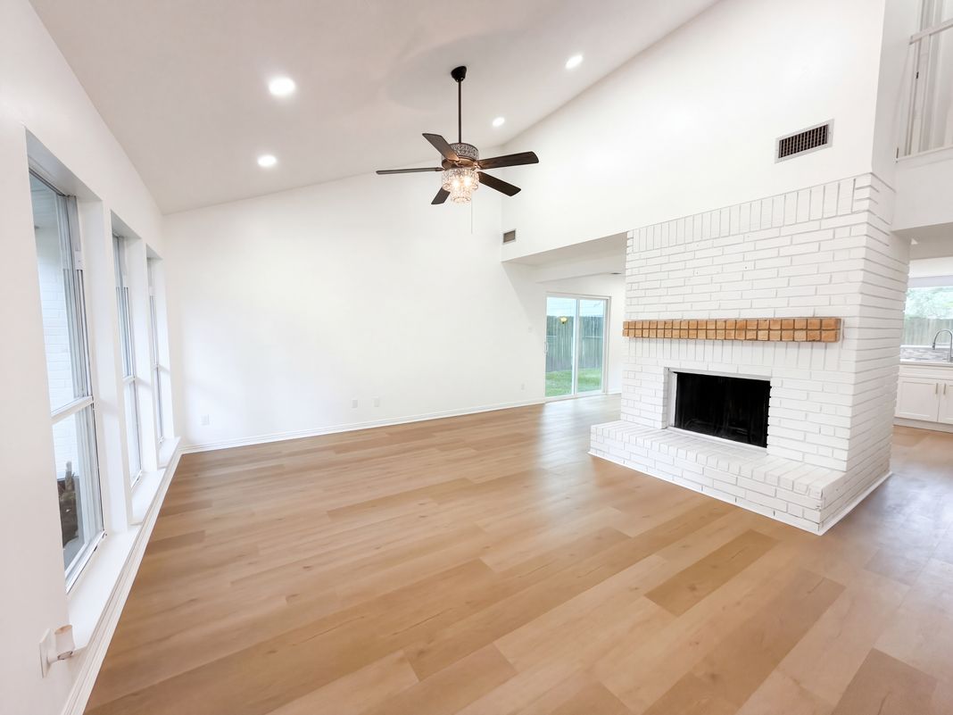 Property photo 2 of 1319 Briarmead Dr