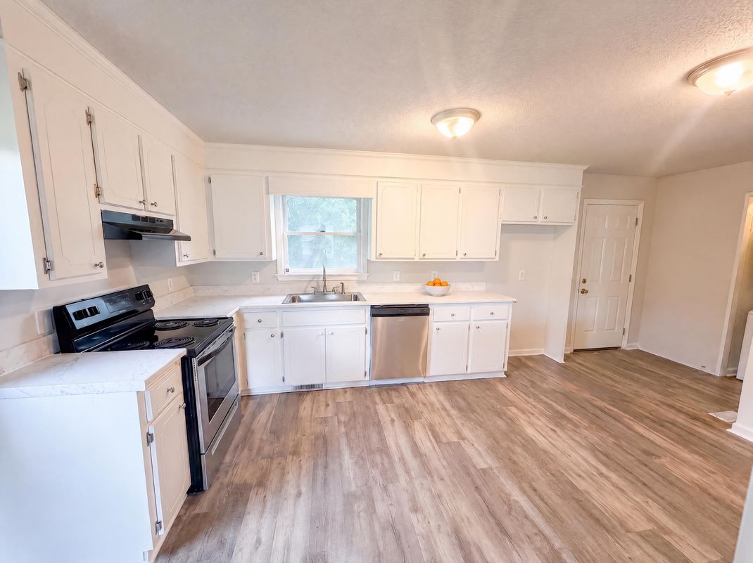 Property photo 2 of 127 Toucan Way