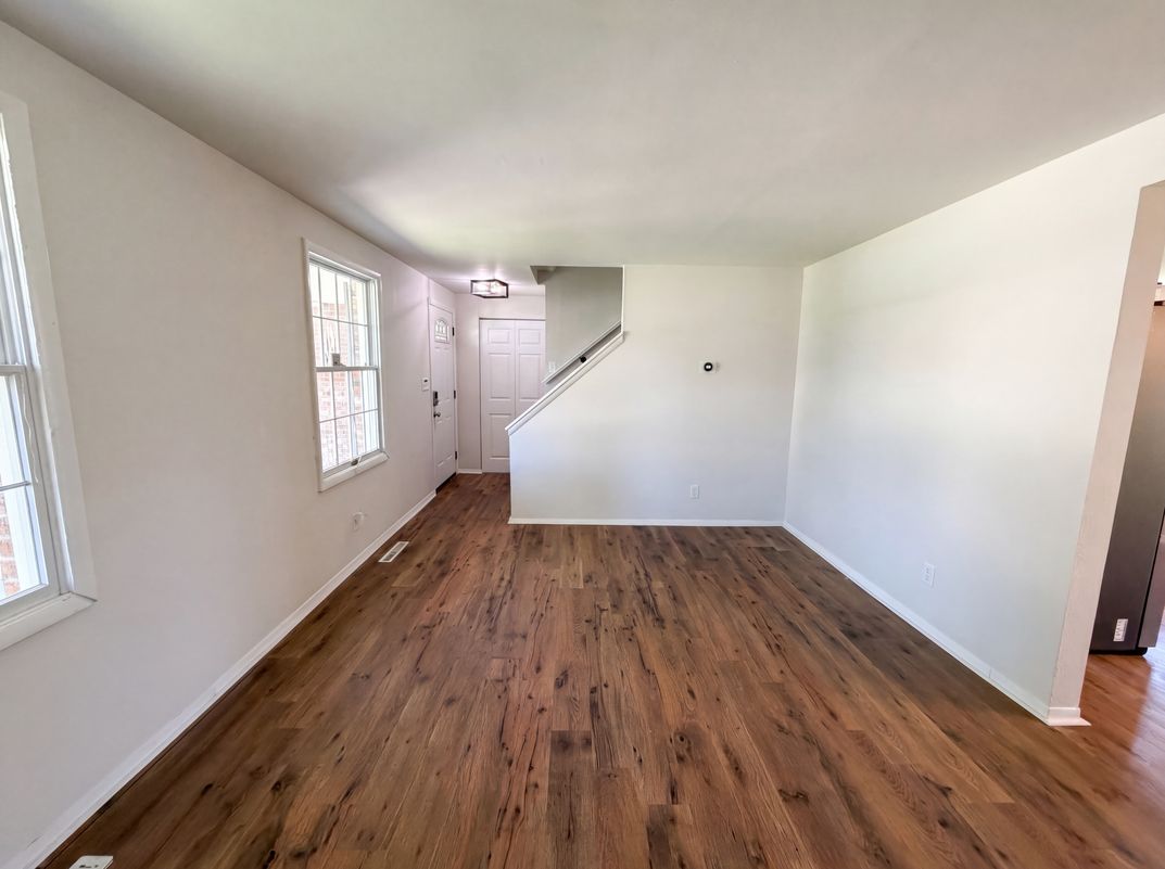 Property photo 3 of 1301 Cinnamon Pl