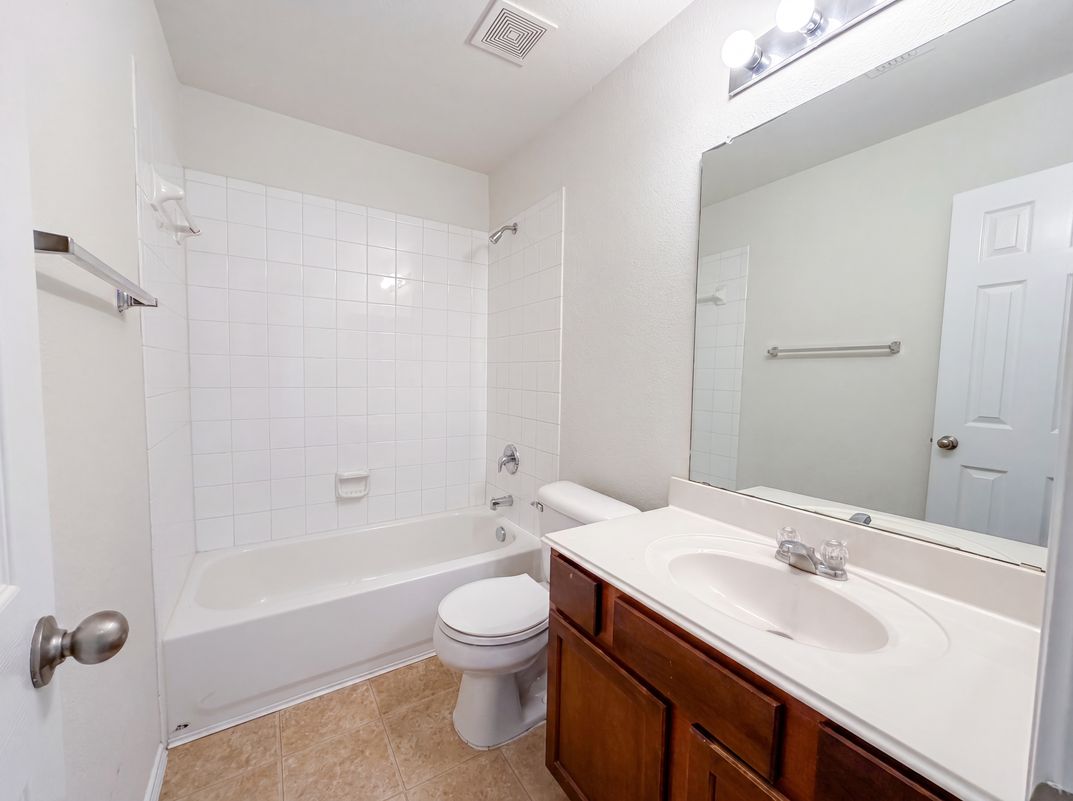 Photo 12 of 16 of 8608 Sagebrush Trl, Crossroads, TX