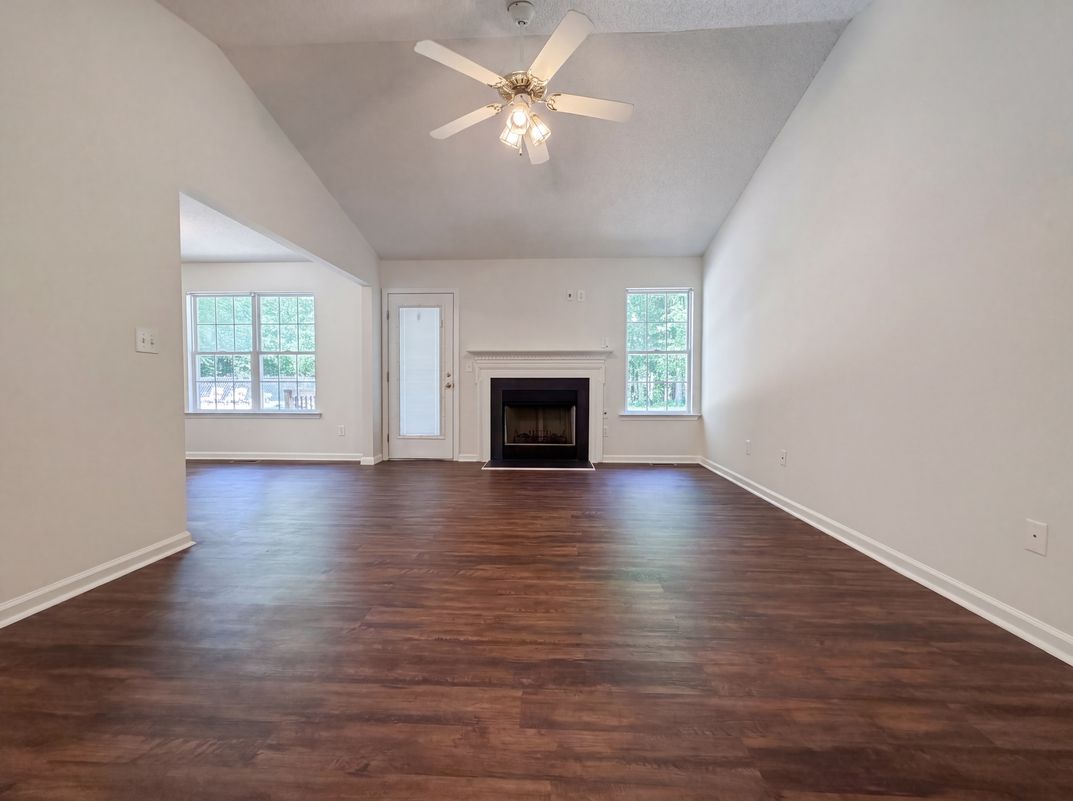 Property photo 3 of 301 Hocutt Dr