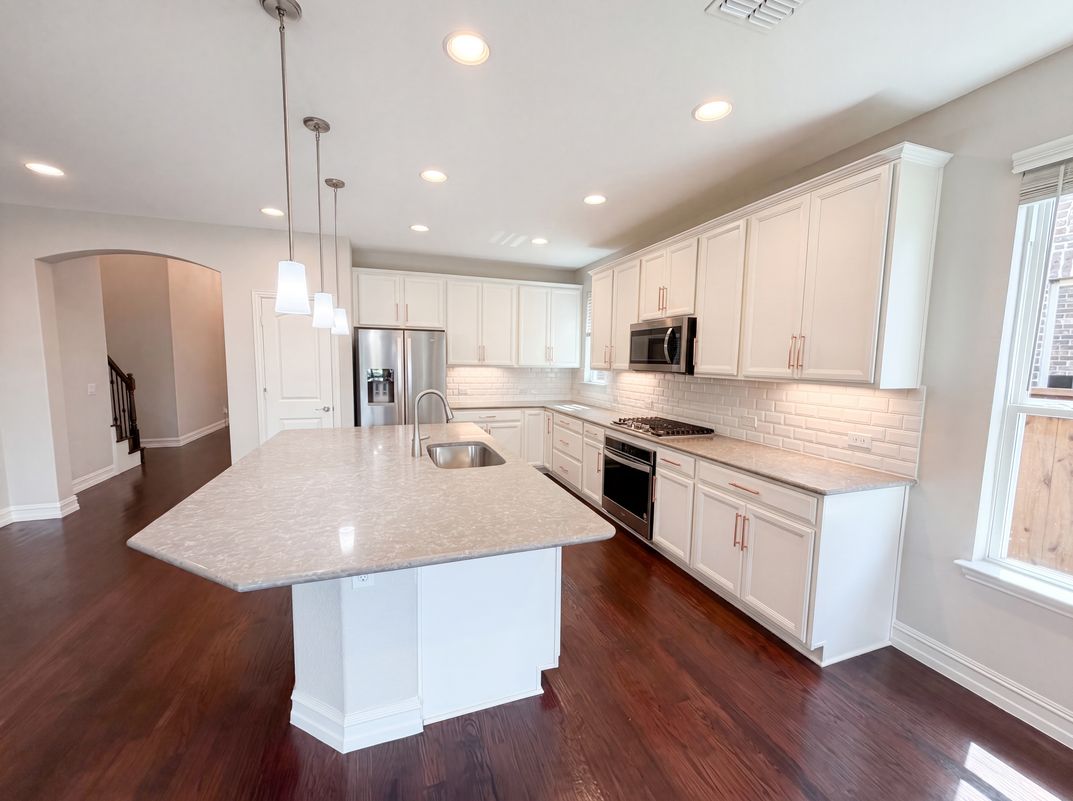Property photo 2 of 1611 Temperance Way