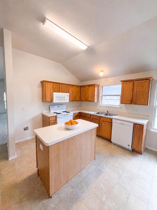 Property photo 2 of 1910 Tawakani Ln
