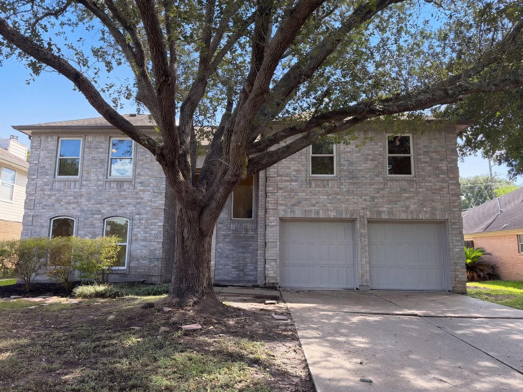 Property photo 2 of 1115 Long Prairie Dr