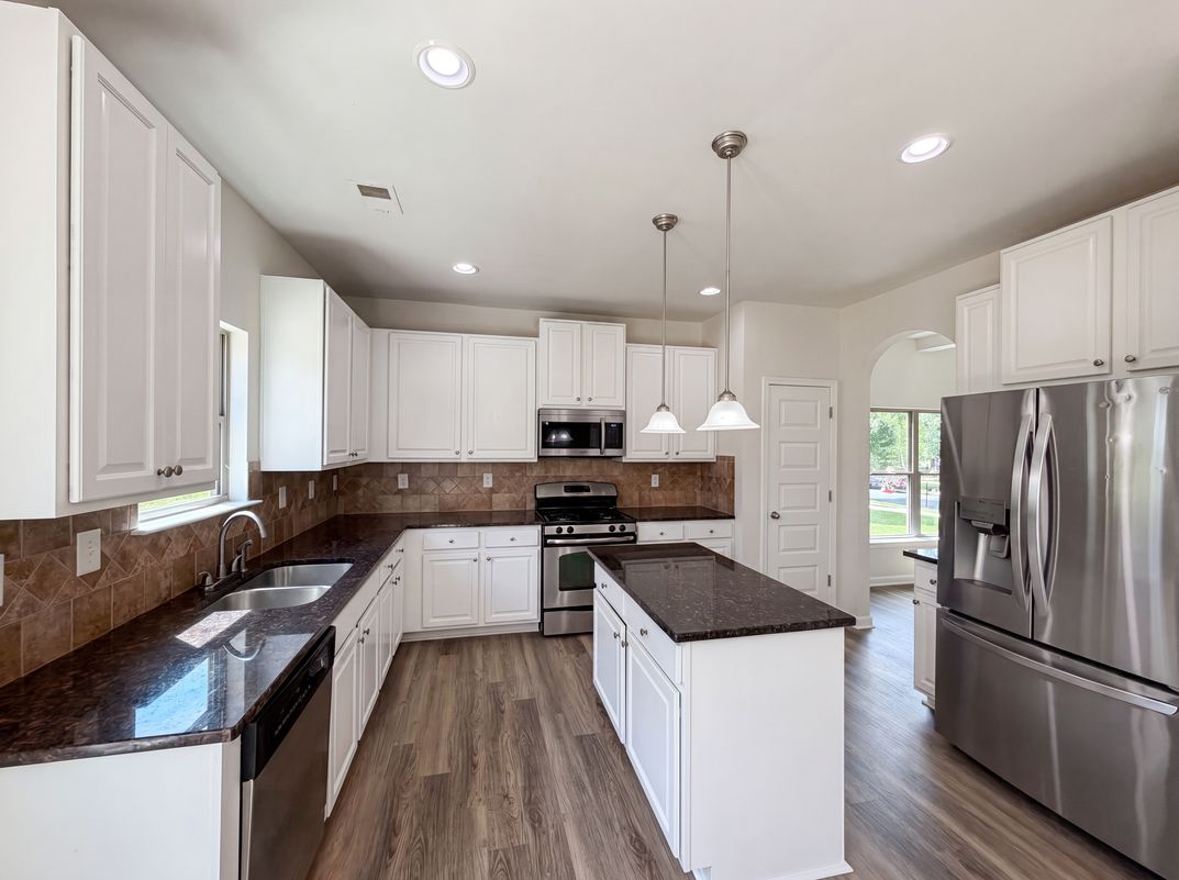 Property photo 2 of 4440 Prather Son Dr