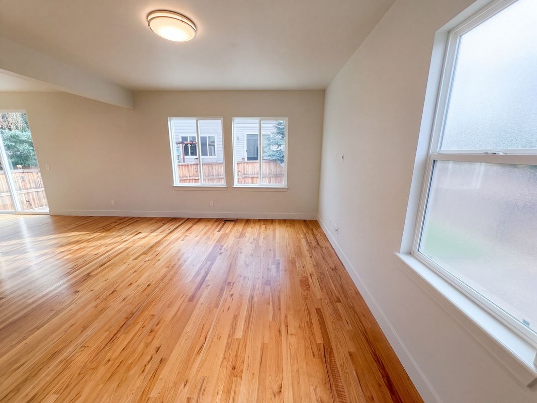Property photo 3 of 10469 Rutledge St